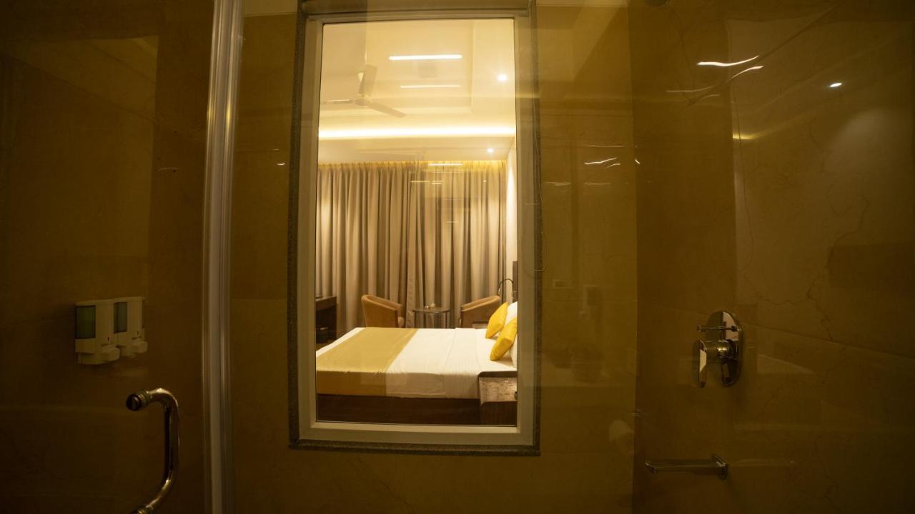 Hotel Rajhans Abhinandan Bhopal Dış mekan fotoğraf